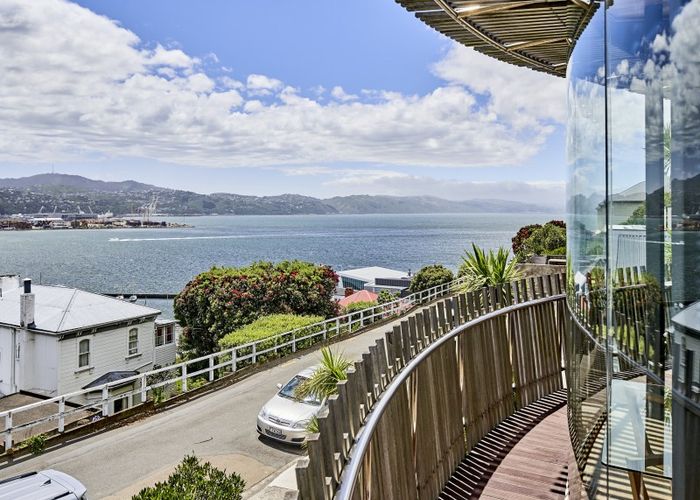  at 8 Mcfarlane Street, Mount Victoria, Wellington