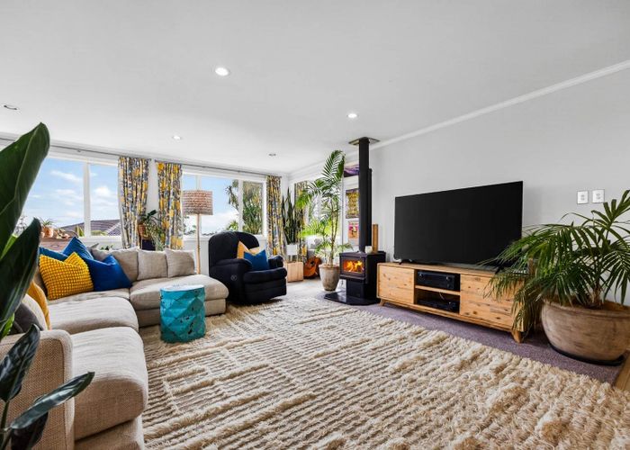  at 11 Finchley Road, Torbay, North Shore City, Auckland