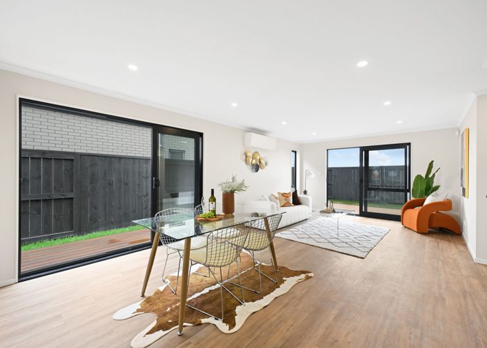  at 8 Gaylard Avenue, Chartwell, Hamilton