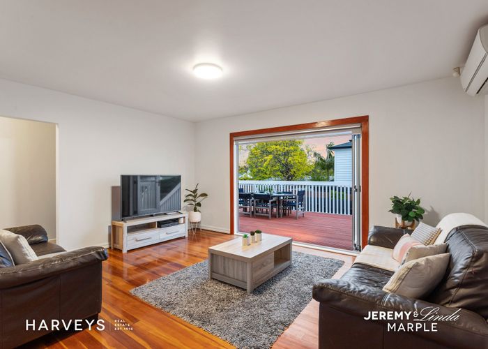  at 3 Lex Avenue, Green Bay, Auckland