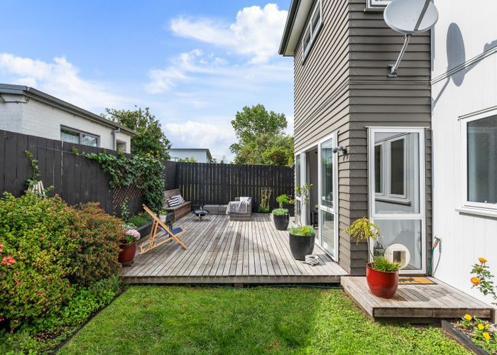  at 9 Manaaki Circle, Wai O Taiki Bay, Auckland City, Auckland