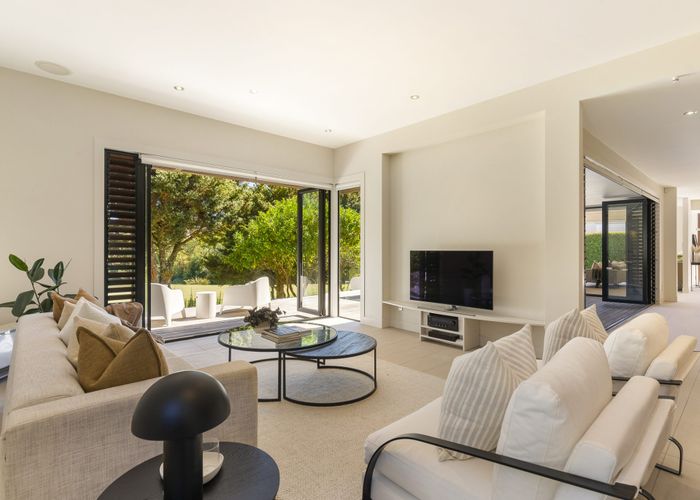  at 6 Allen Johnston Place, Saint Johns, Auckland