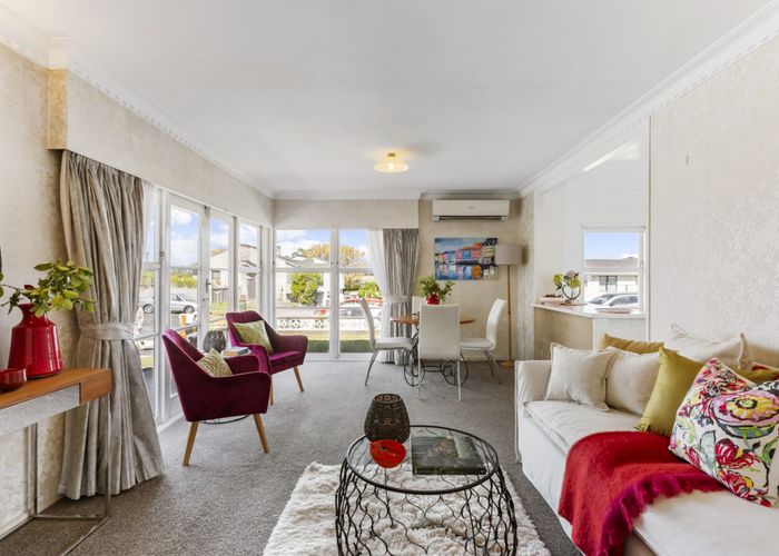  at 2/139 Clovelly Road, Bucklands Beach, Manukau City, Auckland