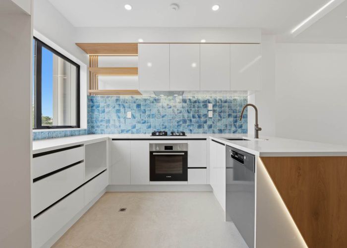  at Unit 2/95 Otuwairoa Esplanade, Papakura, Papakura, Auckland