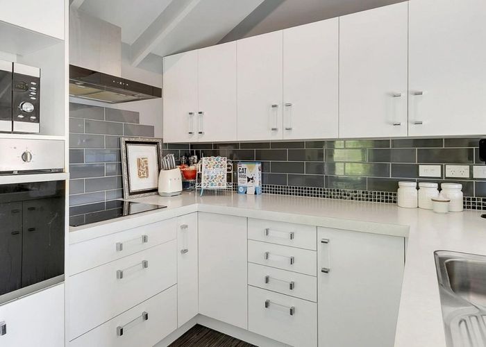 at 11 Leeward Drive, Whitby, Porirua
