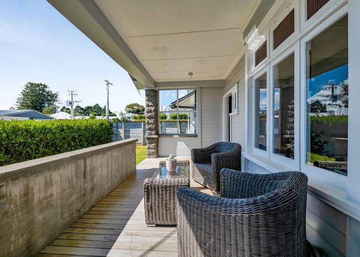  at 76 Paynters Avenue, Strandon, New Plymouth