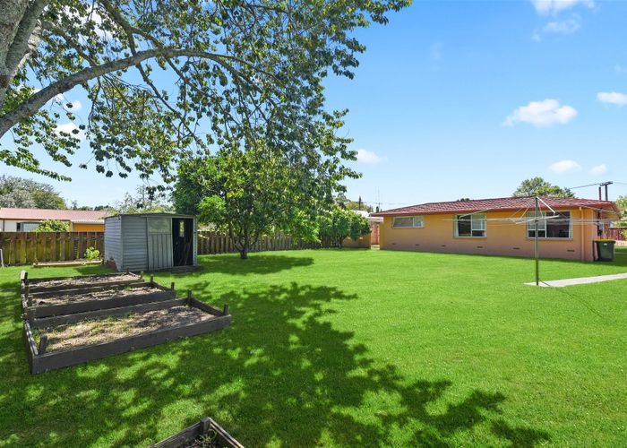  at 16 Beverley Crescent, Hillcrest, Hamilton