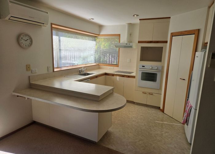 at 4 Amdale Avenue, Russley, Christchurch City, Canterbury