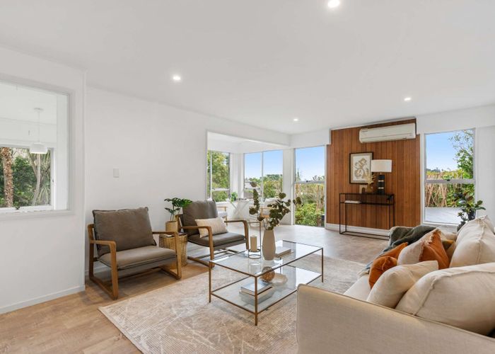  at 4 Powrie Street, Glenfield, Auckland