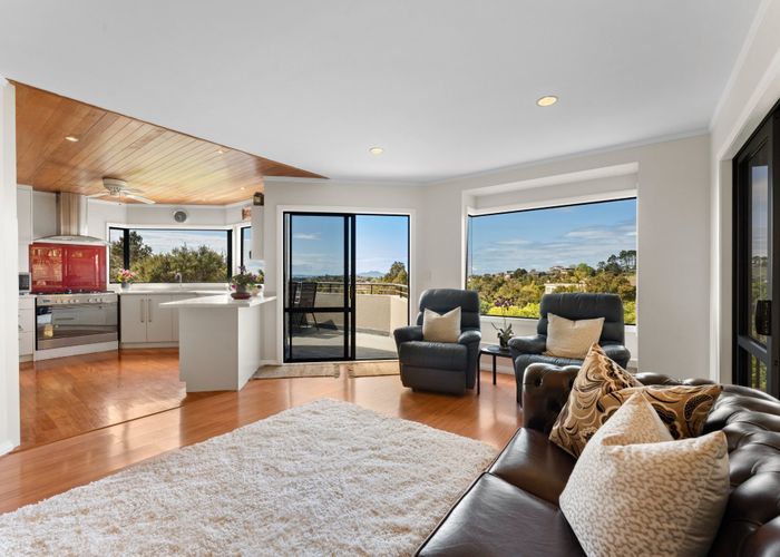  at 67 Fitzwilliam Drive, Torbay, Auckland