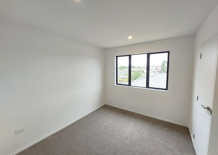  at 16 Aumarire Lane, Favona, Manukau City, Auckland