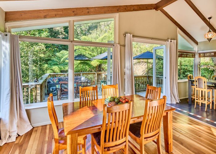  at 194 Eastern Hutt Road, Taita, Lower Hutt