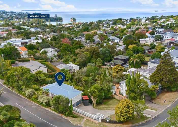  at 29 Hebron Road, Waiake, North Shore City, Auckland