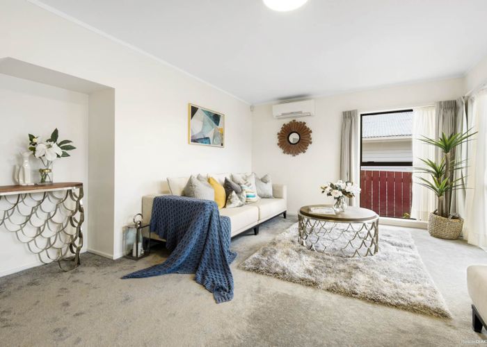  at 3/10 Bolton Street, Blockhouse Bay, Auckland