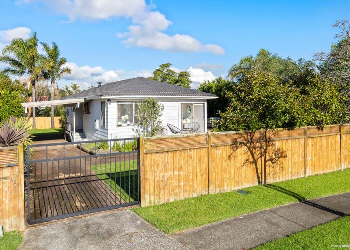 at 7 Darren Crescent, Half Moon Bay, Manukau City, Auckland