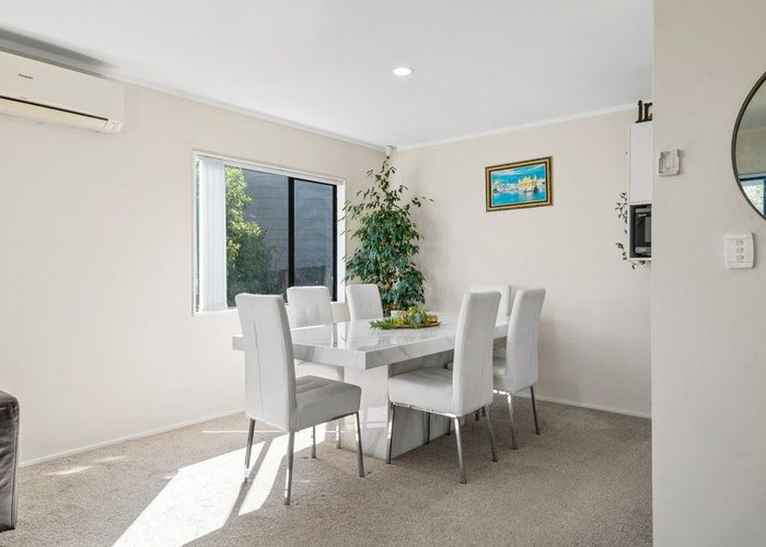  at 11 Peguero Place, Totara Heights, Manukau City, Auckland