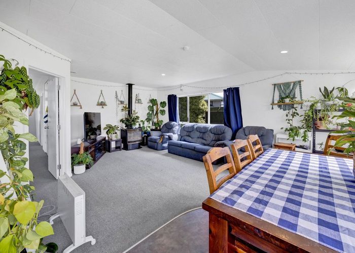  at 6 Egmont Street, Normanby, South Taranaki, Taranaki