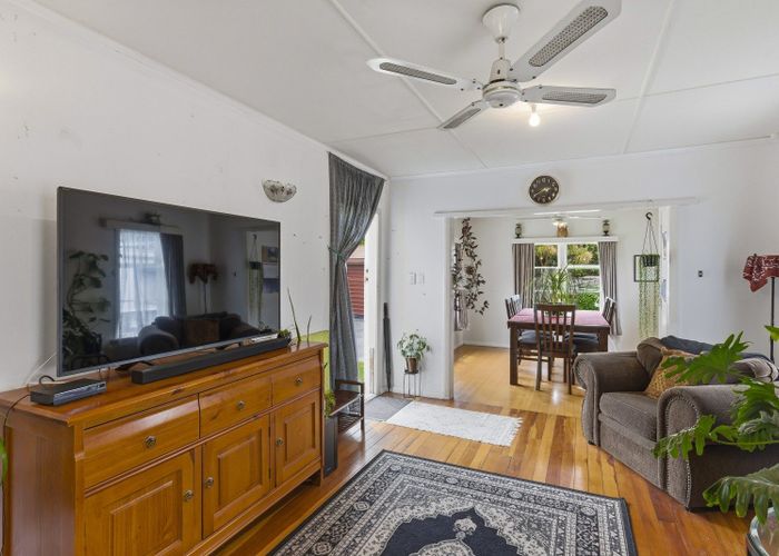  at 13 Rua Road, Paraparaumu Beach, Kapiti Coast, Wellington