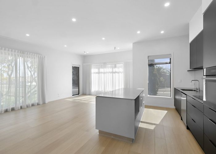  at 30C Waiwaka Terrace, Strandon, New Plymouth