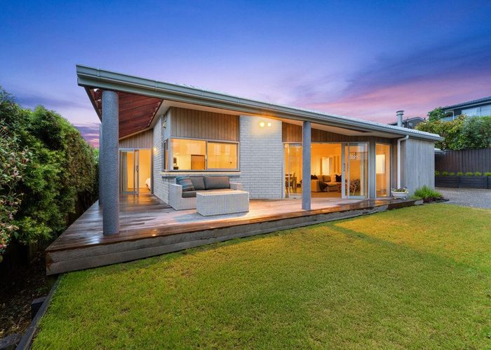  at 2/2 Rahopara Street, Castor Bay, North Shore City, Auckland