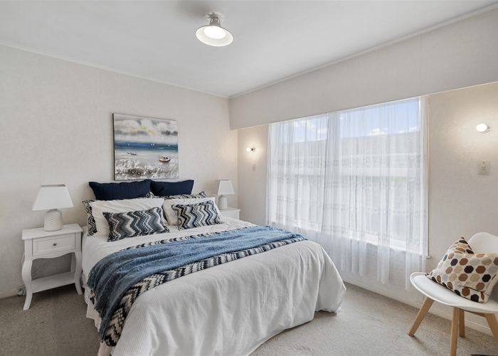  at 4/769 Beach Road, Browns Bay, Auckland