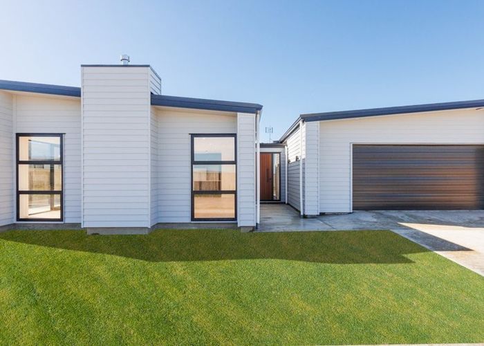  at 10 Corsica Court, Fitzherbert, Palmerston North