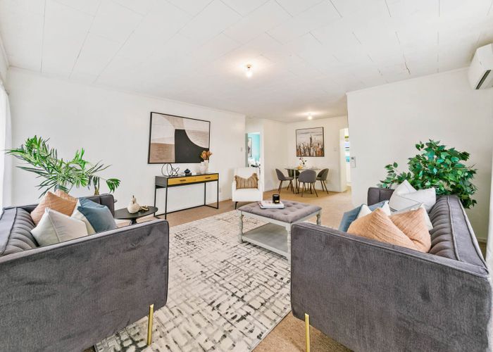  at 2/36 Blacklock Avenue, Henderson, Waitakere City, Auckland