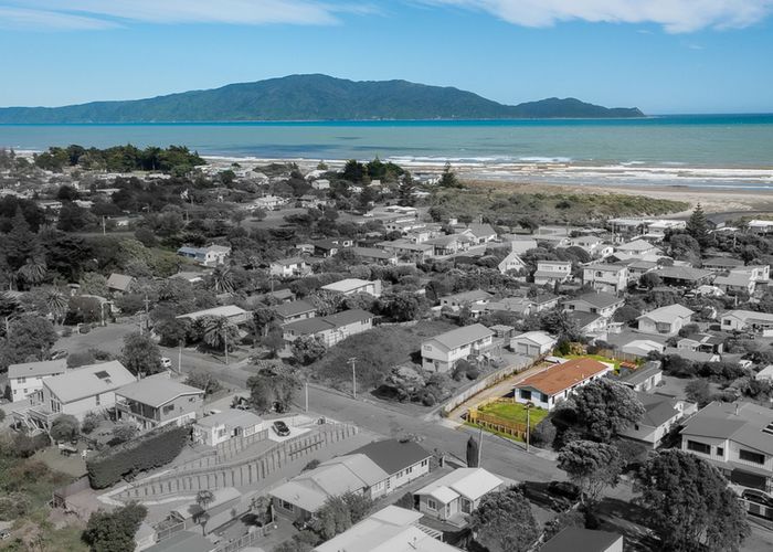  at 11 Atua Street, Waikanae Beach, Kapiti Coast, Wellington