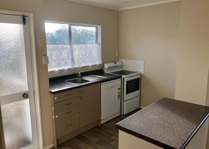  at 2/12 Claridge Street, Glen Eden, Waitakere City, Auckland