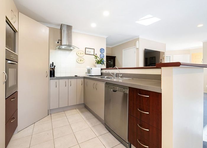  at 17 Kestrel Heights, Arkles Bay, Whangaparāoa
