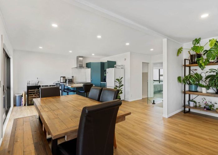  at 15/18 Airborne Road, Albany, North Shore City, Auckland