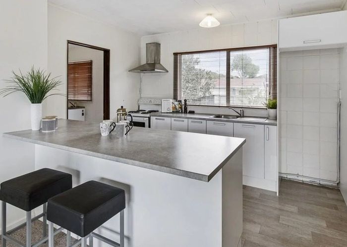  at 22 Daytona Road, Henderson, Waitakere City, Auckland