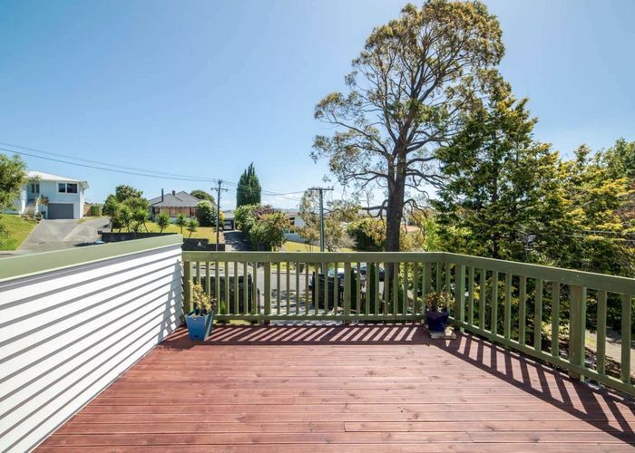  at 10 Ball Pl, Mount Roskill, Auckland City, Auckland