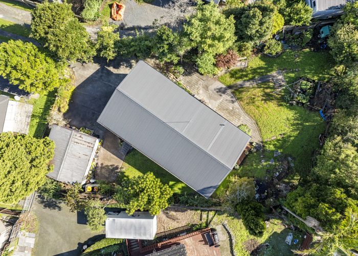  at 13 Helleur Road, Massey, Waitakere City, Auckland