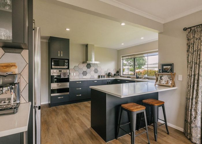  at 20 Abby Road, Fitzherbert, Palmerston North, Manawatu / Whanganui