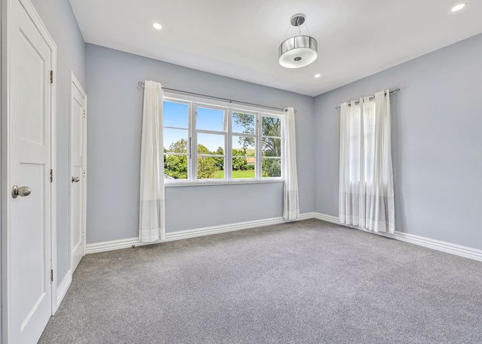  at 25A Torino Street, Point England, Auckland