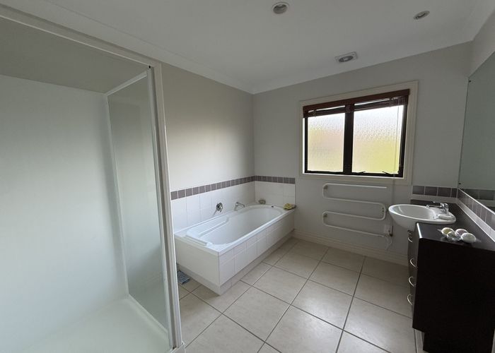  at 11 Dunvegan Rise, Dannemora, Manukau City, Auckland