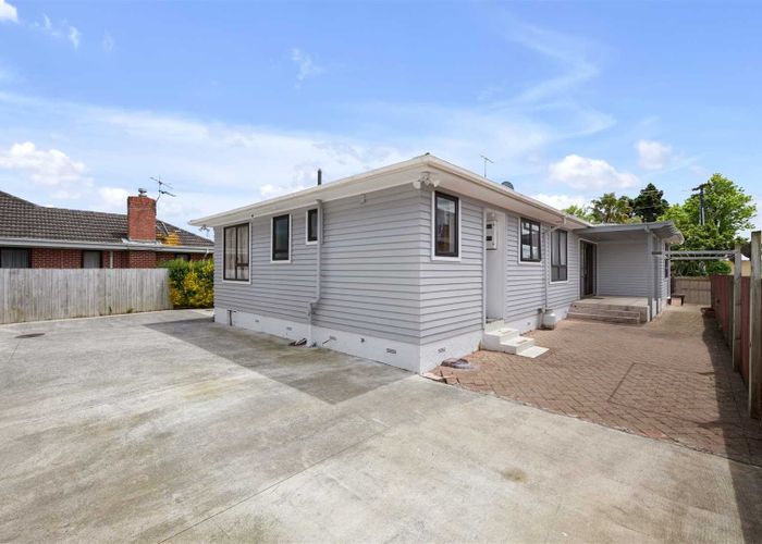  at 11 Sunnyside Crescent, Papatoetoe, Manukau City, Auckland
