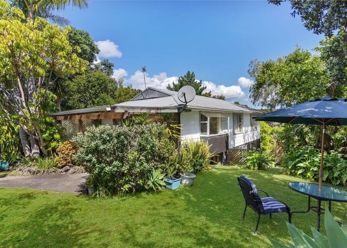  at 121 Oreil Avenue, West Harbour, Waitakere City, Auckland