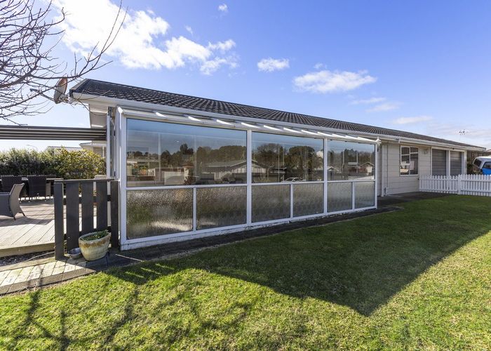  at 2 Gardenia Avenue, Bell Block, New Plymouth, Taranaki