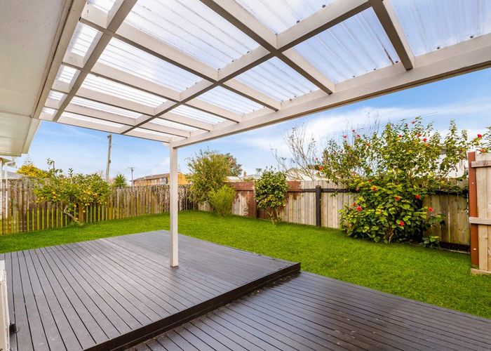  at 1/9 Northall Road, New Lynn, Auckland