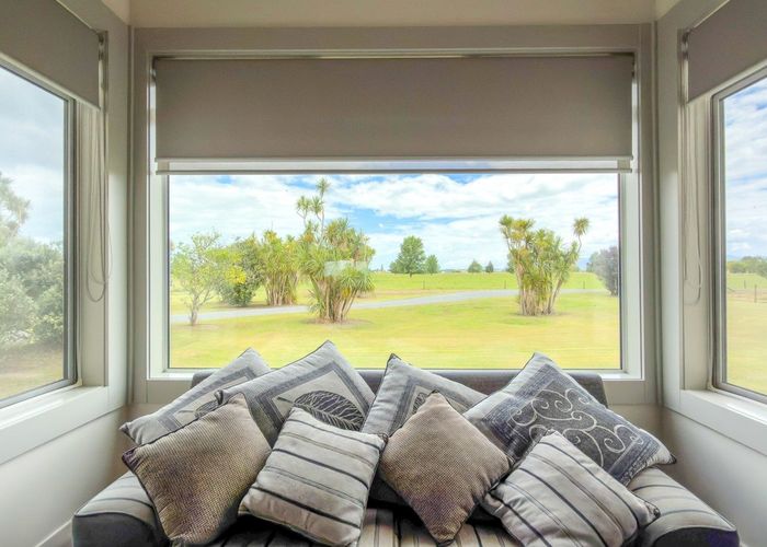  at 168b Bush Road, Ngatea, Hauraki, Waikato