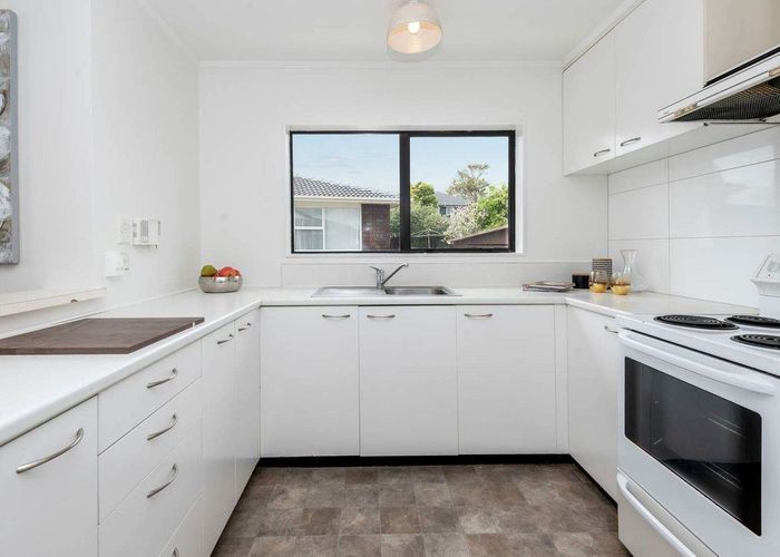  at 1/328 Bucklands Beach Road, Bucklands Beach, Manukau City, Auckland