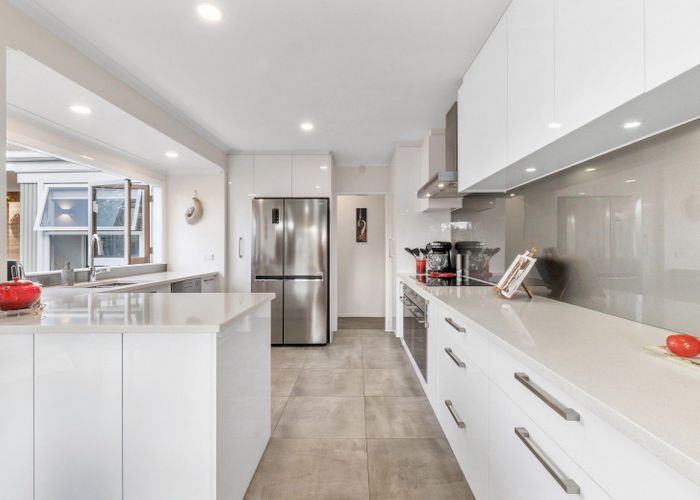  at 11 Wilbur Place, Sunnyhills, Manukau City, Auckland