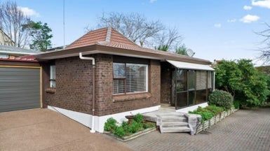  at 2/41 Highland Park Drive, Highland Park, Auckland