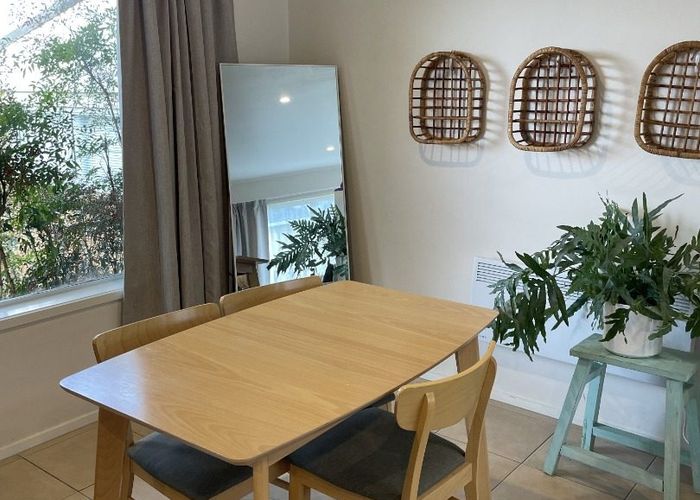  at 1/281 Sunset Road, Sunnynook, North Shore City, Auckland