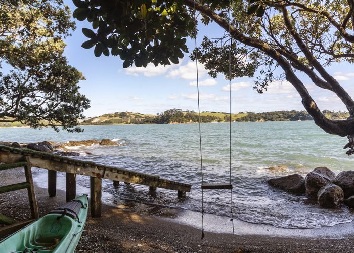  at 32 Omiha Road, Omiha, Waiheke Island, Auckland