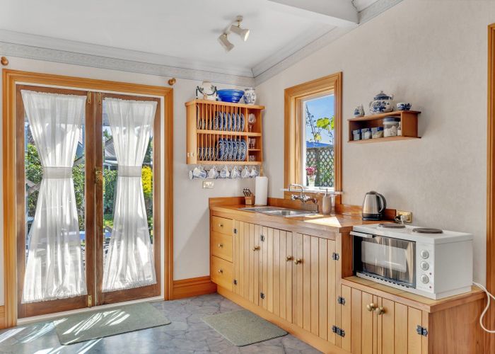  at 17 Cambridge Road, Martinborough, Martinborough