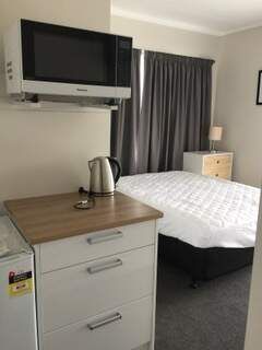  at 14 Normandy Ave Room B, Melville, Hamilton, Waikato