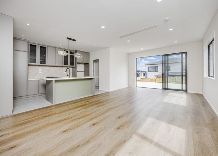  at 27 Hauhake Road, Flat Bush, Manukau City, Auckland